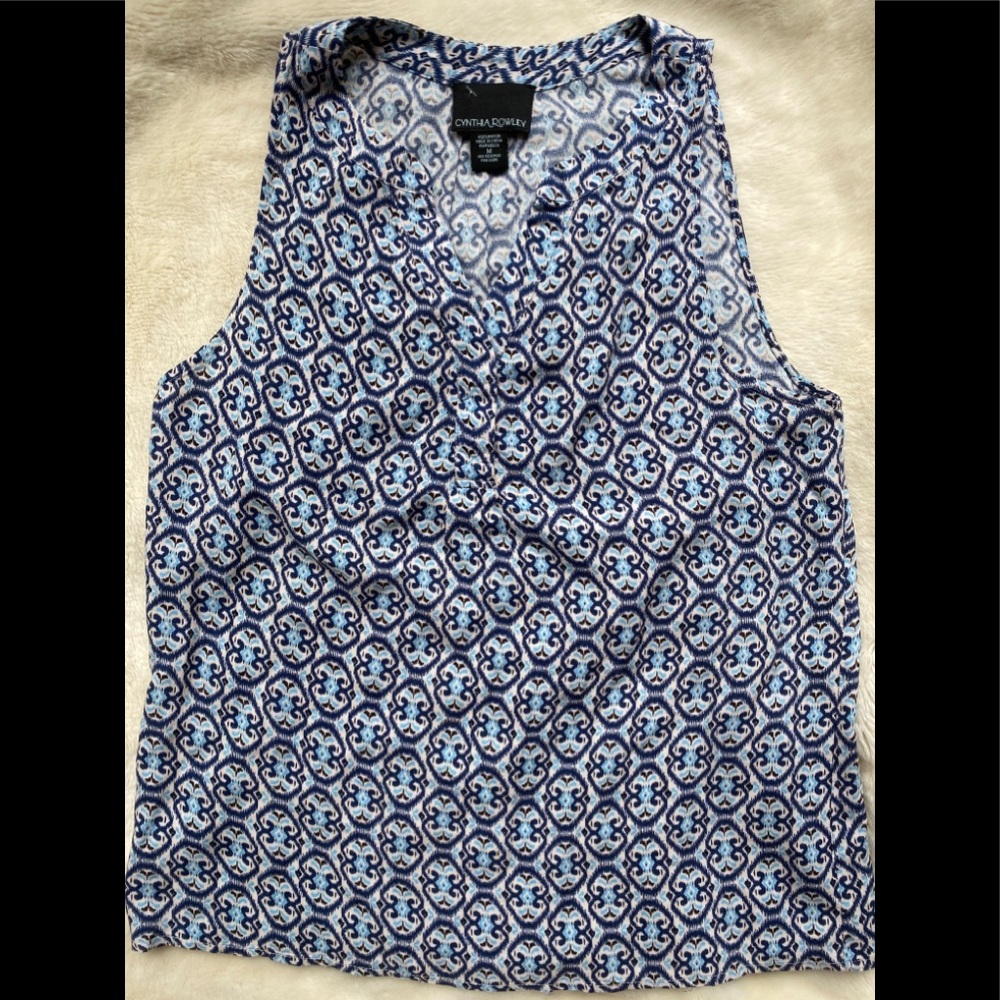 ✨EUC Cynthia Rowley  blue pattern tank blouse